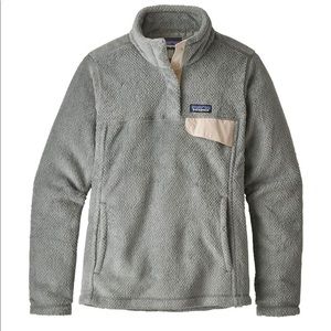 Patagonia Women's Re-Tool Snap-T® Pullover in grey and white!!